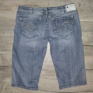 Women's Silver TUESDAY BERMUDA Shorts Sz 33